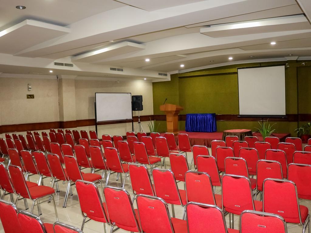 Hotel Nida Manga Raja 84 Kota